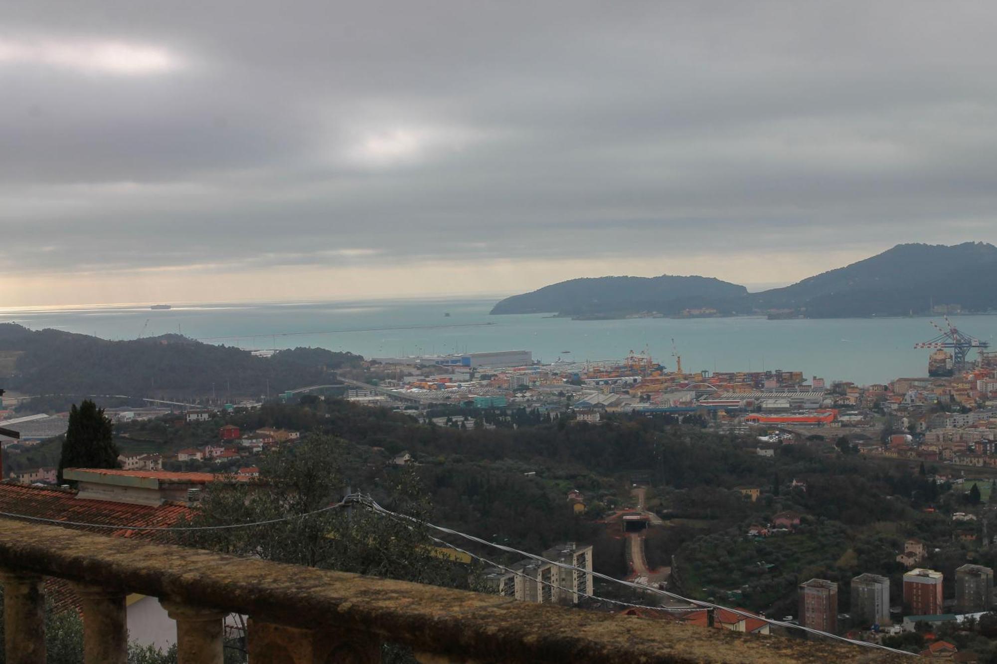Apartamento La Spezia Vezzano 5 Terre - Il Ciliegio Vezzano Ligure Exterior foto